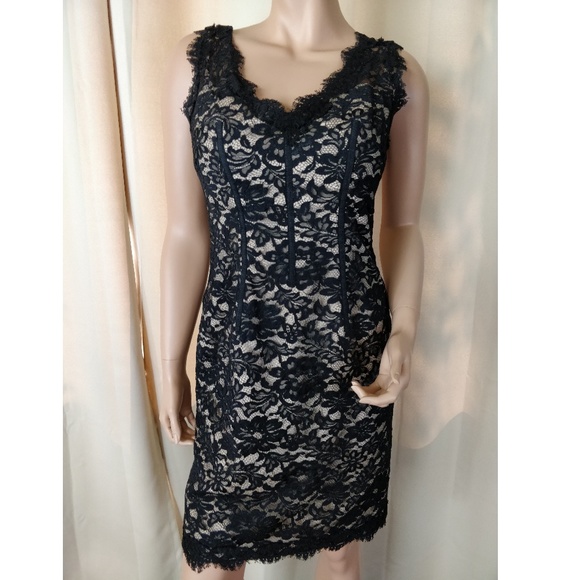 Monique Lhuillier Dresses & Skirts - Monique Lhuillier ML Black Nude Lace Dress